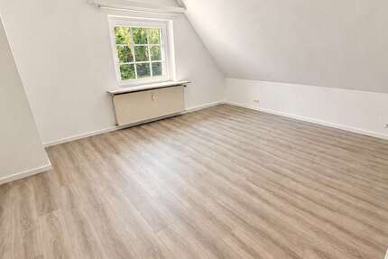 Wohnung Stadthagen - 4 Zimmer, 110 m&sup2;, 750&euro; | Angebot:27522809