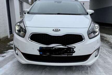 Kia Carens 175.000 km 11.990 &euro; isernhagen 30916