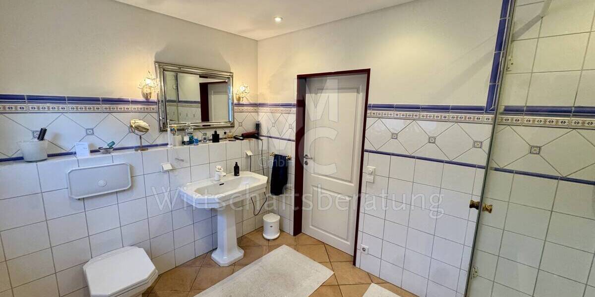 Einfamilienhaus Isernhagen / Altwarmbüchen Altwarmbüchen - 6 Zimmer, 151 m&sup2;, 649.000&euro; | Angebot:26029239