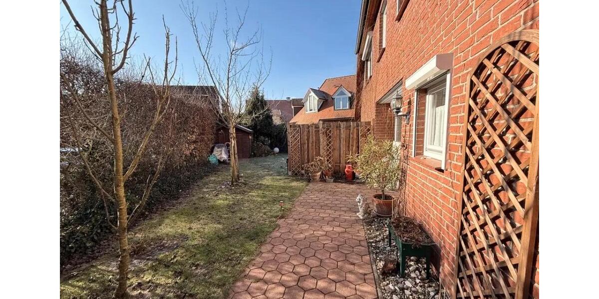 Reihenhaus Isernhagen - 5 Zimmer, 145 m&sup2;, 589.000&euro; | Angebot:25840952