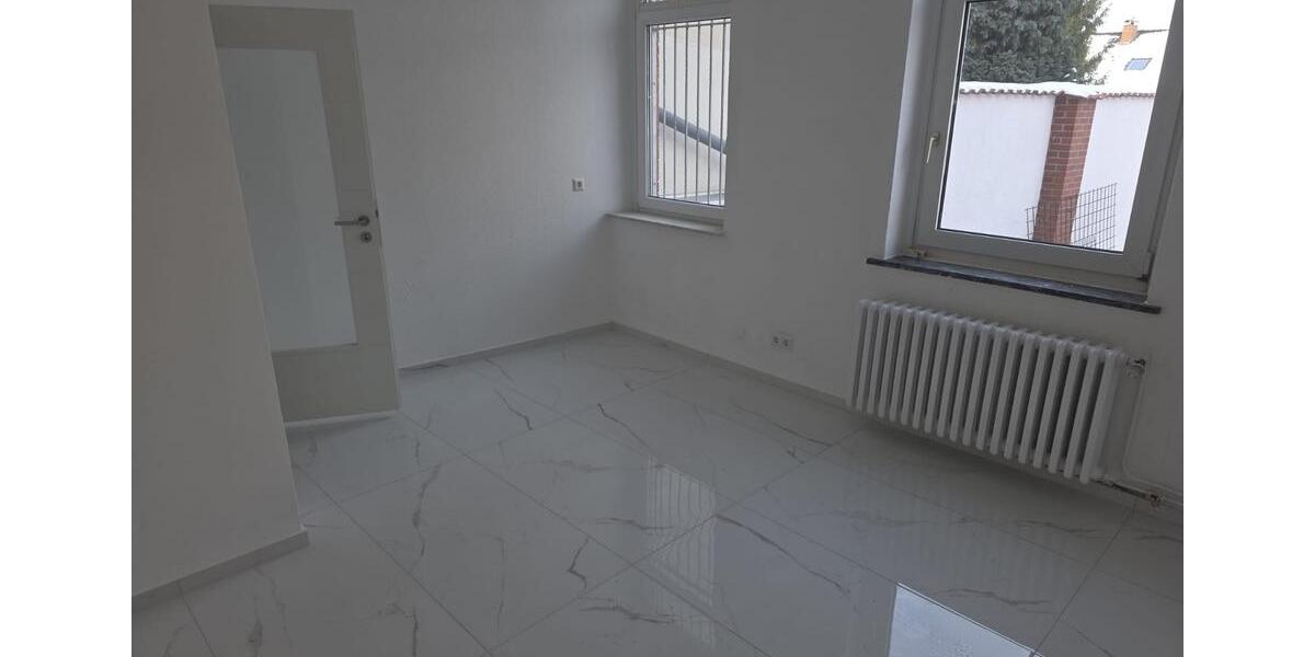 Erdgeschoßwohnung Hannover Herrenhausen-Stöcken - 3 Zimmer, 77 m&sup2;, 1.120&euro; | Angebot:26195493