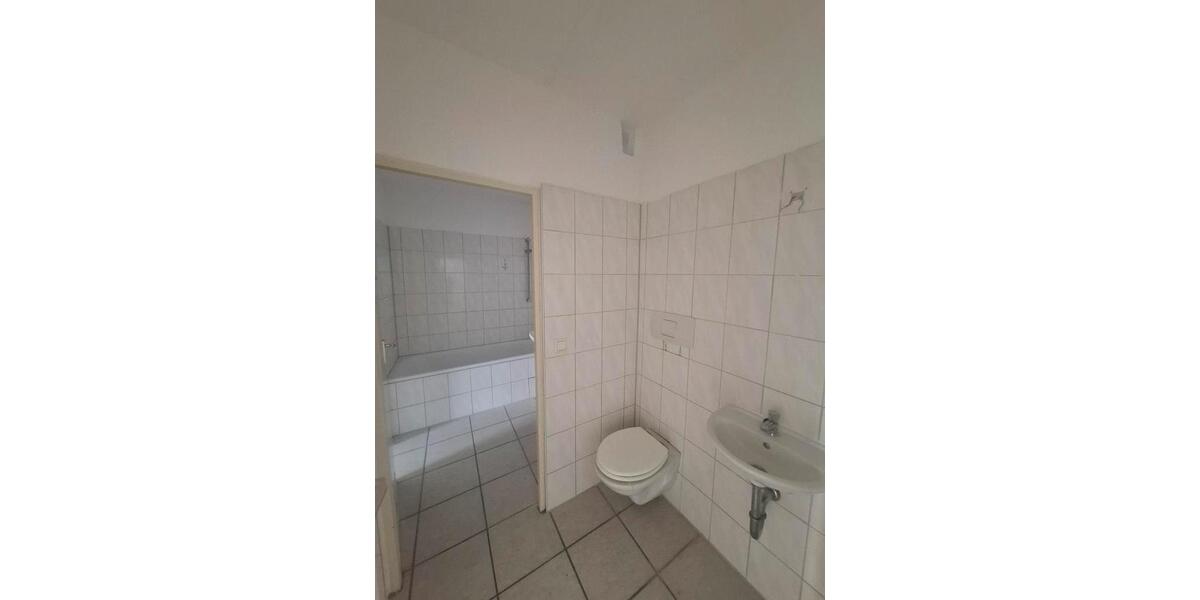 Etagenwohnung Garbsen - 3 Zimmer, 72 m&sup2;, 685&euro; | Angebot:25988179