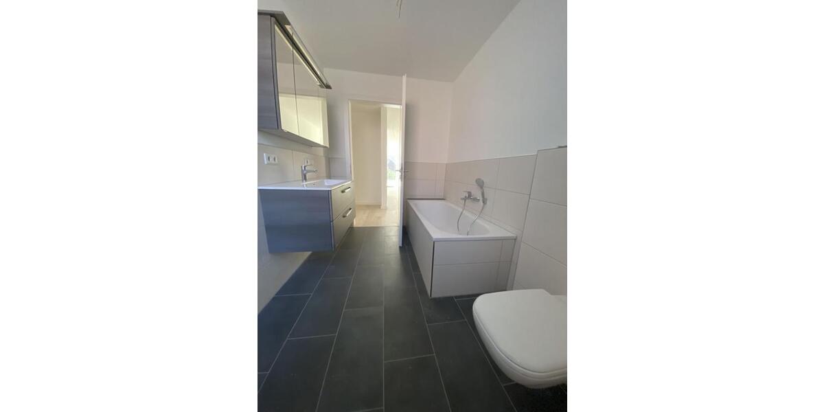 Erdgeschoßwohnung Wedemark - 3 Zimmer, 96 m&sup2;, 1.200&euro; | Angebot:24766221