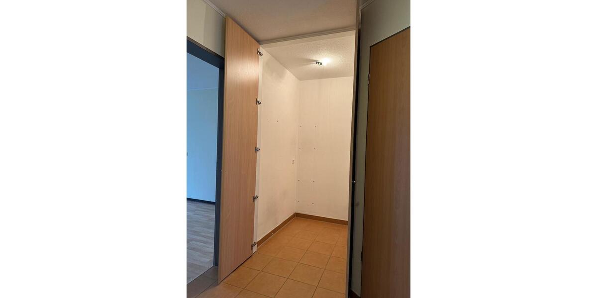 Etagenwohnung Stadthagen - 2 Zimmer, 64 m&sup2;, 590&euro; | Angebot:25884010