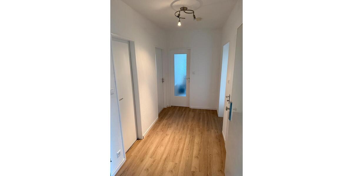 Etagenwohnung Laatzen - 2 Zimmer, 60 m&sup2;, 720&euro; | Angebot:25962452