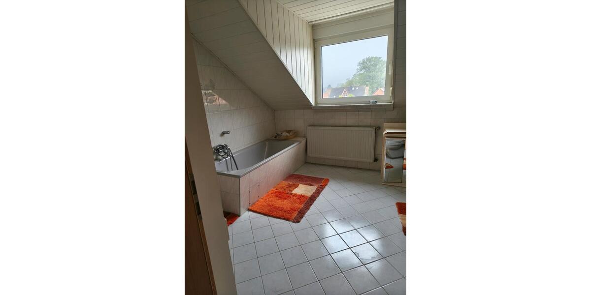 Dachgeschoßwohnung Neustadt am Rübenberge - 4 Zimmer, 96 m&sup2;, 154.700&euro; | Angebot:26457917