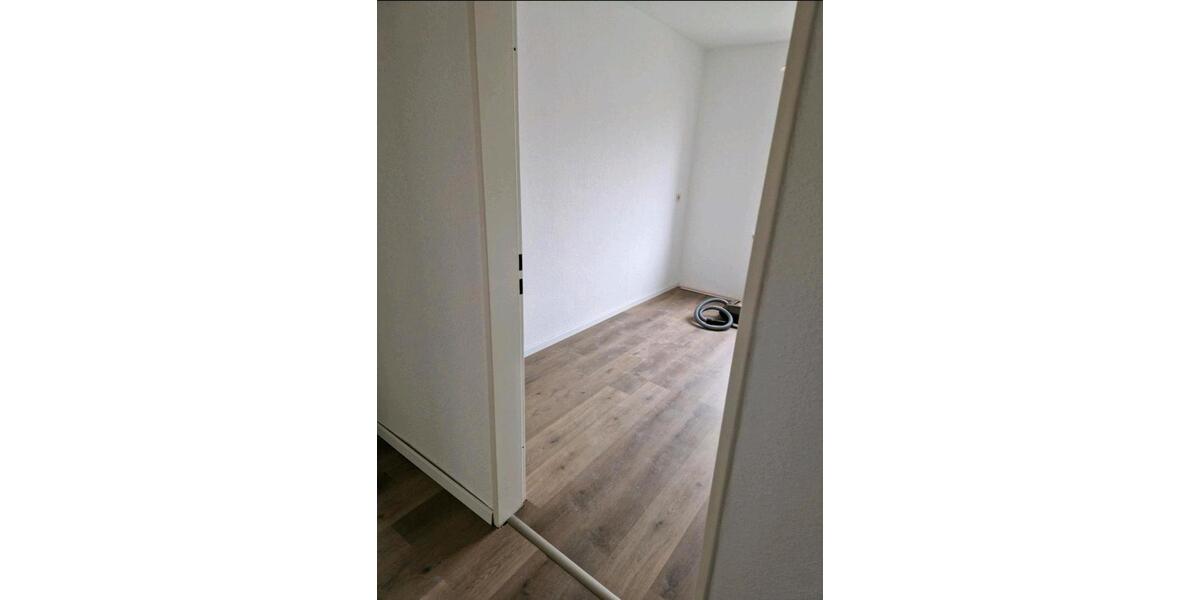 Hochparterre Garbsen Berenbostel - 3 Zimmer, 82 m&sup2;, 1.250&euro; | Angebot:24848854
