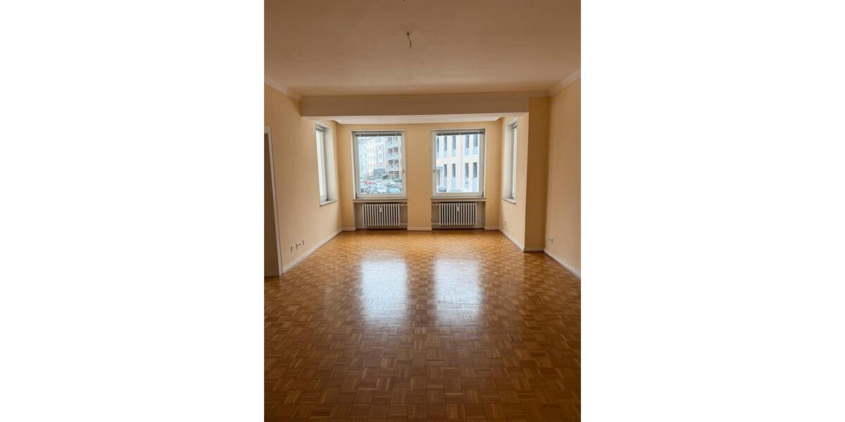 Erdgeschoßwohnung Hannover Vahrenwald-List - 3.5 Zimmer, 133 m&sup2;, 1.600&euro; | Angebot:24805765