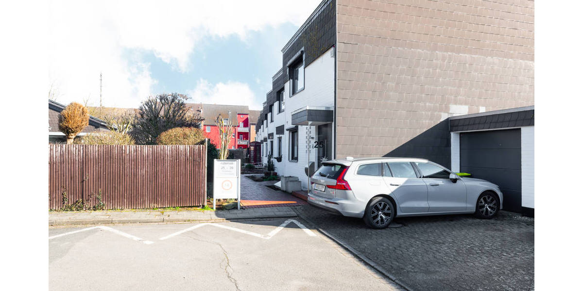 Reihenendhaus Lehrte - 7 Zimmer, 145 m&sup2;, 299.900&euro; | Angebot:26015800