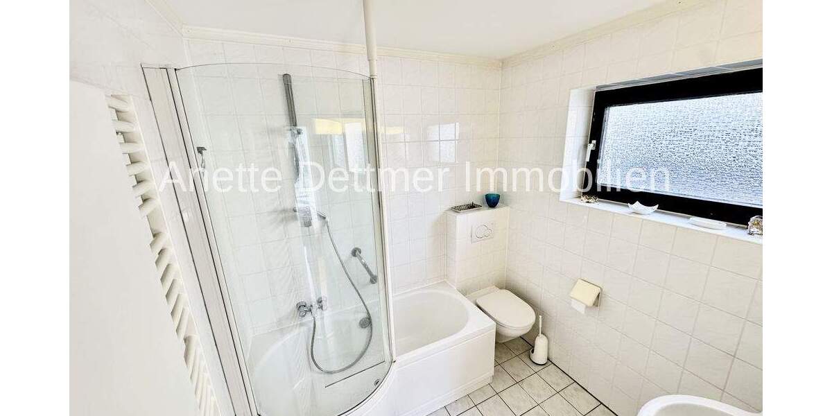 Doppelhaushälfte Burgwedel / Großburgwedel Großburgwedel - 8 Zimmer, 221 m&sup2;, 499.000&euro; | Angebot:25695309