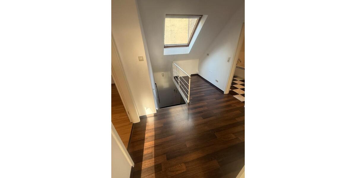 Einfamilienhaus Hannover Buchholz-Kleefeld - 4 Zimmer, 180 m&sup2;, 1.800&euro; | Angebot:25131400
