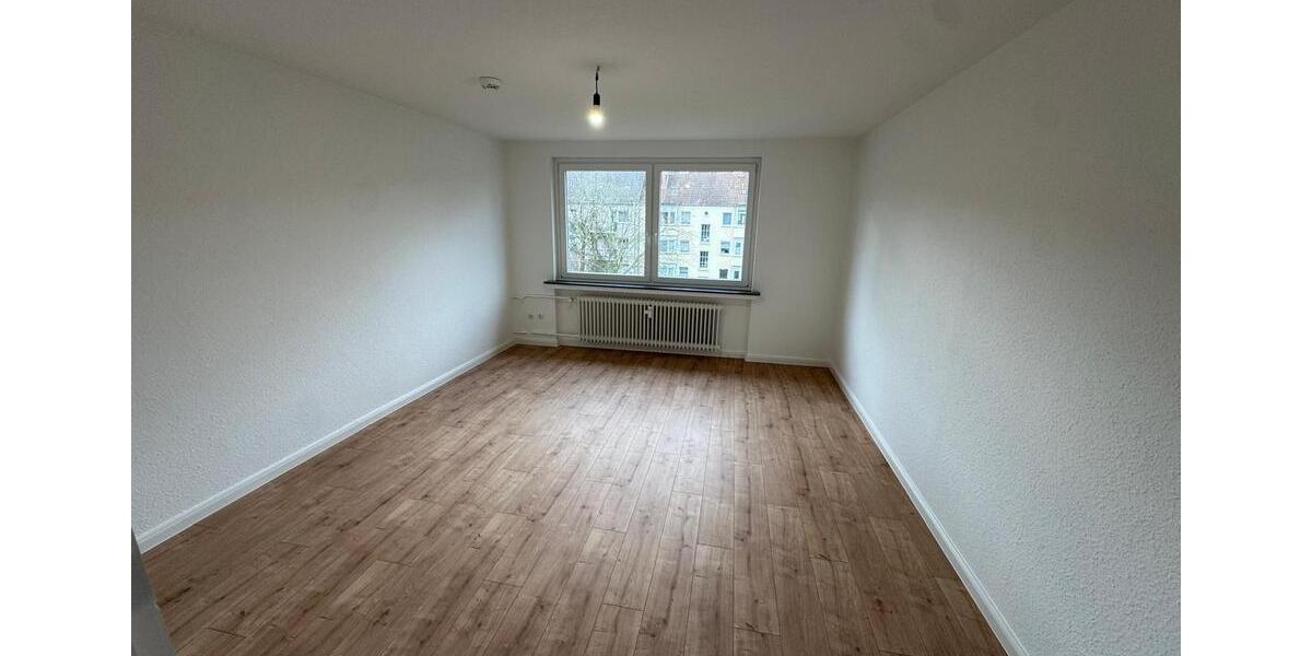 Dachgeschoßwohnung Hannover Herrenhausen-Stöcken - 3 Zimmer, 63 m&sup2;, 695&euro; | Angebot:25180127