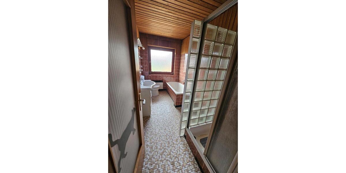 Einfamilienhaus Bad Münder am Deister - 7 Zimmer, 184 m&sup2;, 350.000&euro; | Angebot:27285452