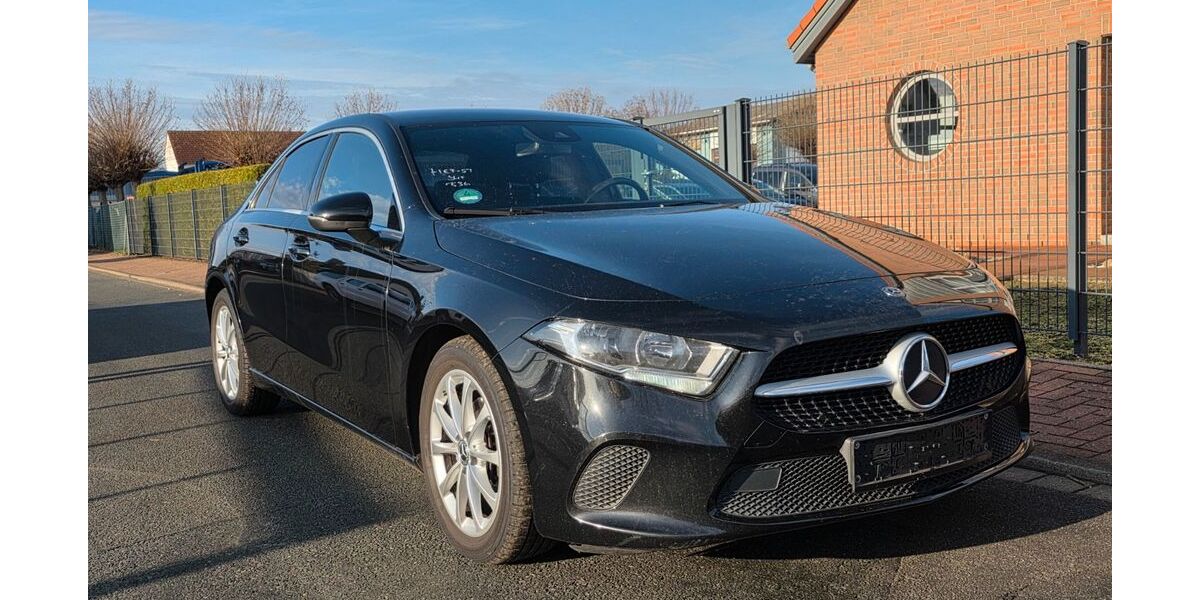 Mercedes-Benz A 180 187.654 km 13.900 &euro; Garbsen 30827