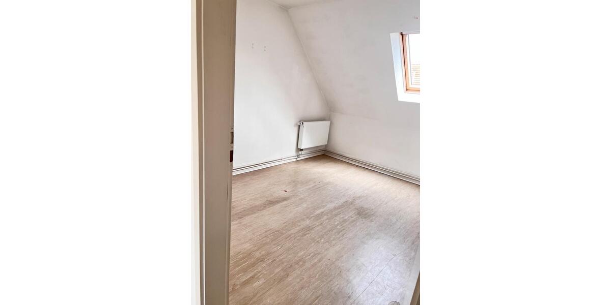 Dachgeschoßwohnung Hannover Ahlem-Badenstedt-Davenstedt - 2.5 Zimmer, 58 m&sup2;, 750&euro; | Angebot:25861470