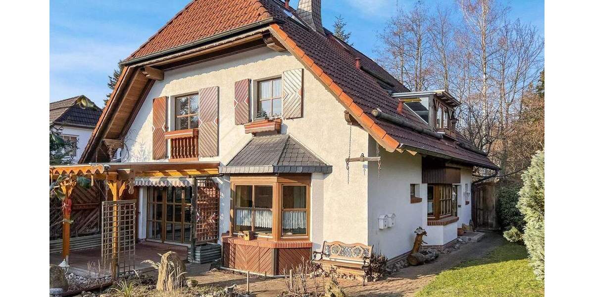 Einfamilienhaus Bad Münder Nienstedt - 8 Zimmer, 231 m&sup2;, 385.000&euro; | Angebot:25744144